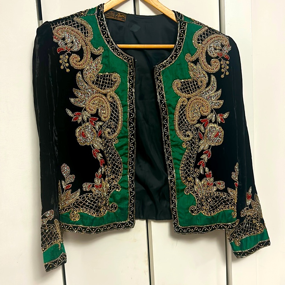 Amazing vintage beaded jacket with shoulder pads